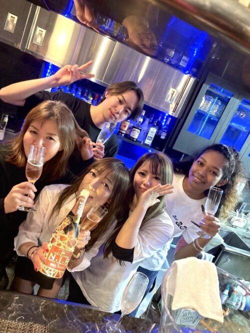 BAR BR